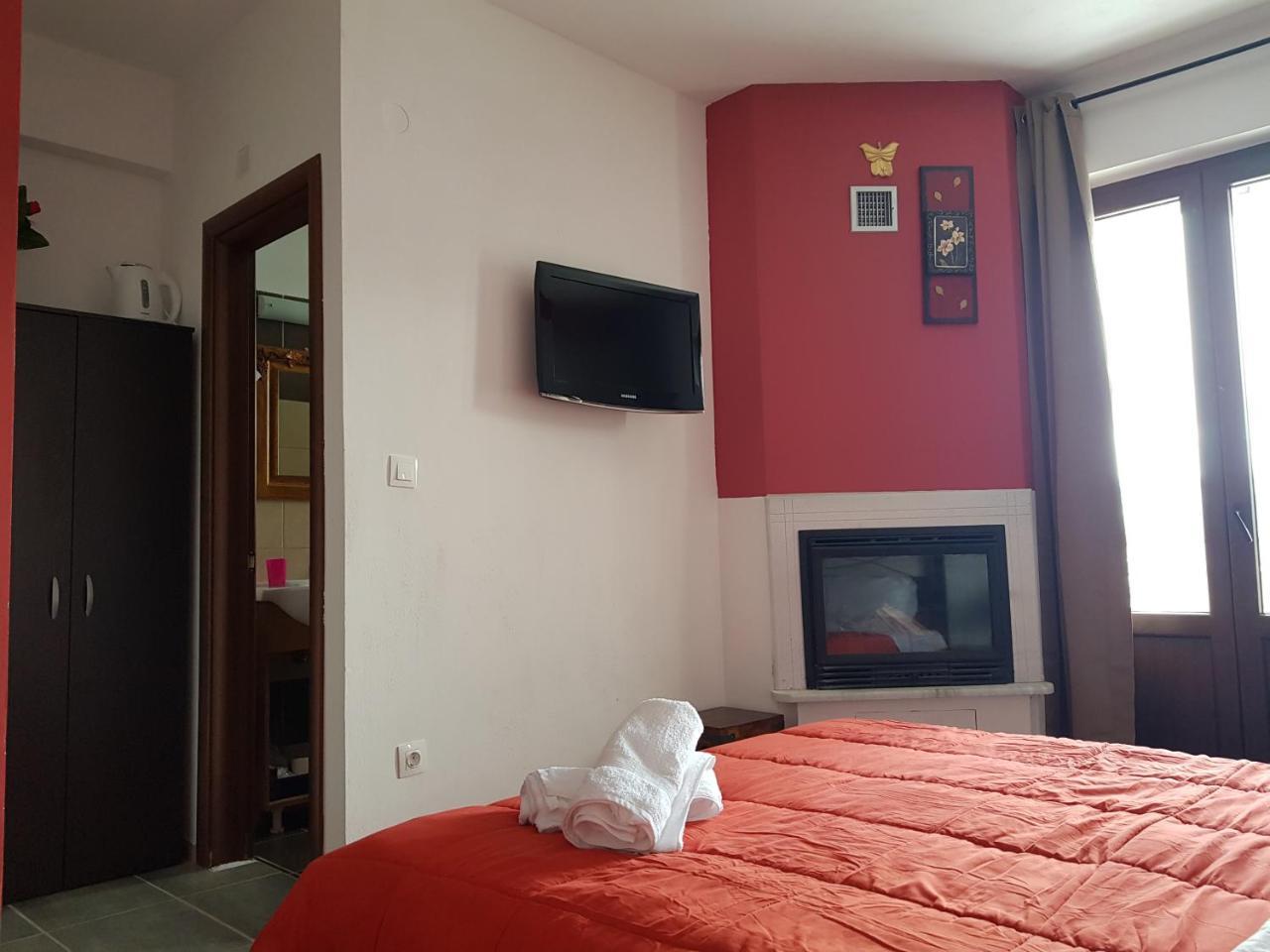 Petra & Elato Art Hotel วัลเตสซินิโก ภายนอก รูปภาพ